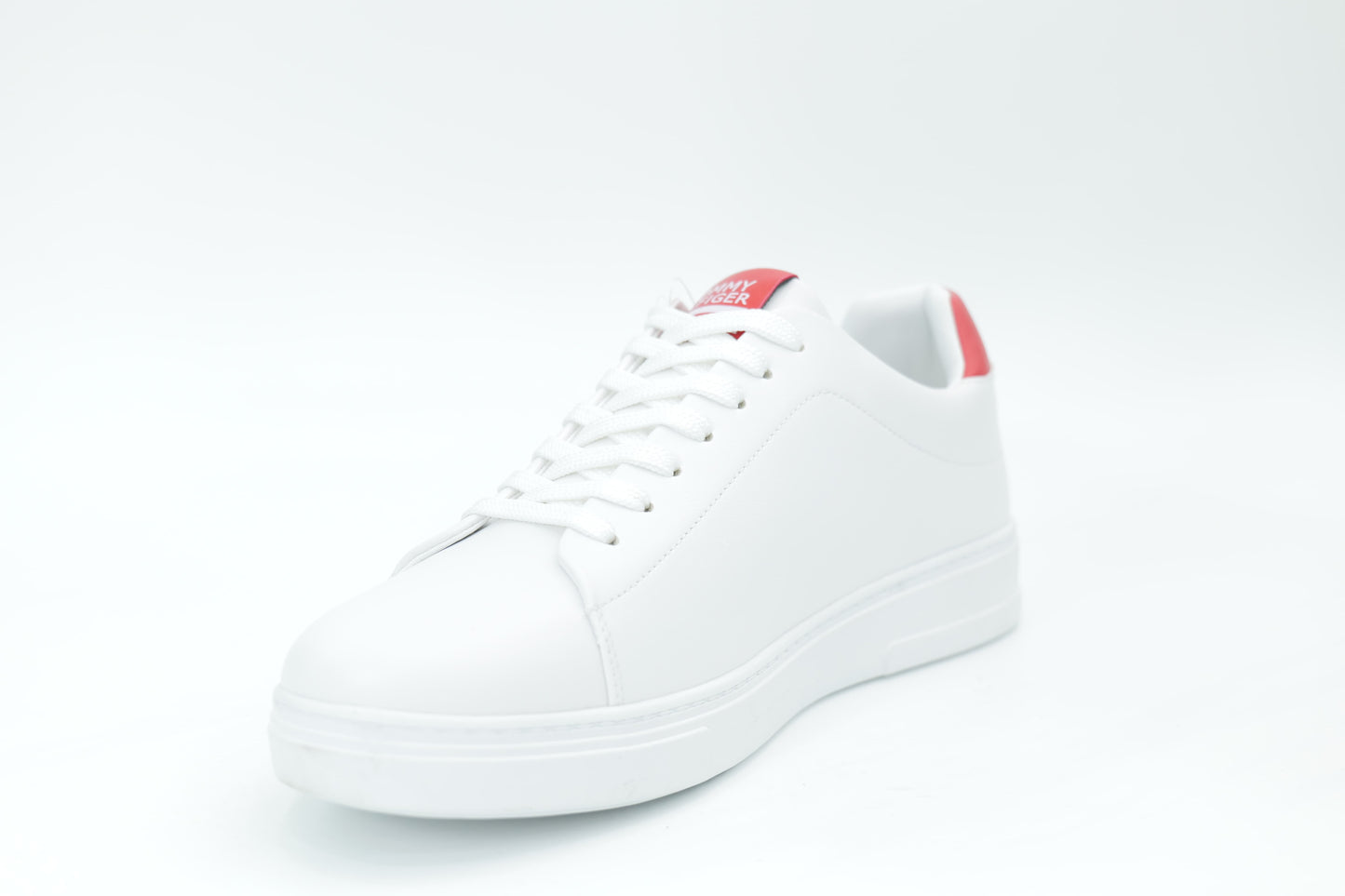 Casual sneakers