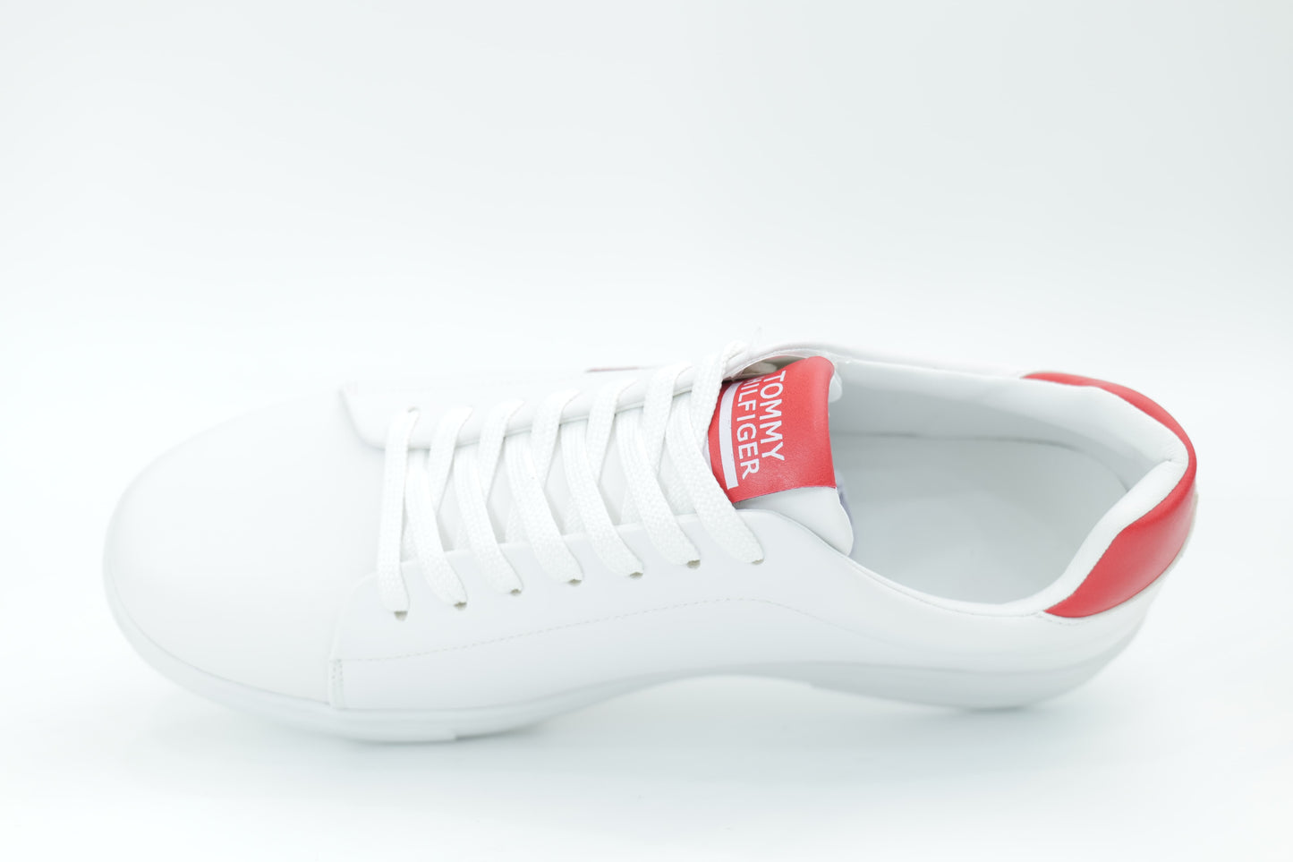 Casual sneakers