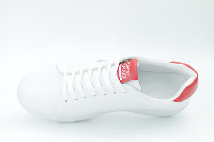 Casual sneakers