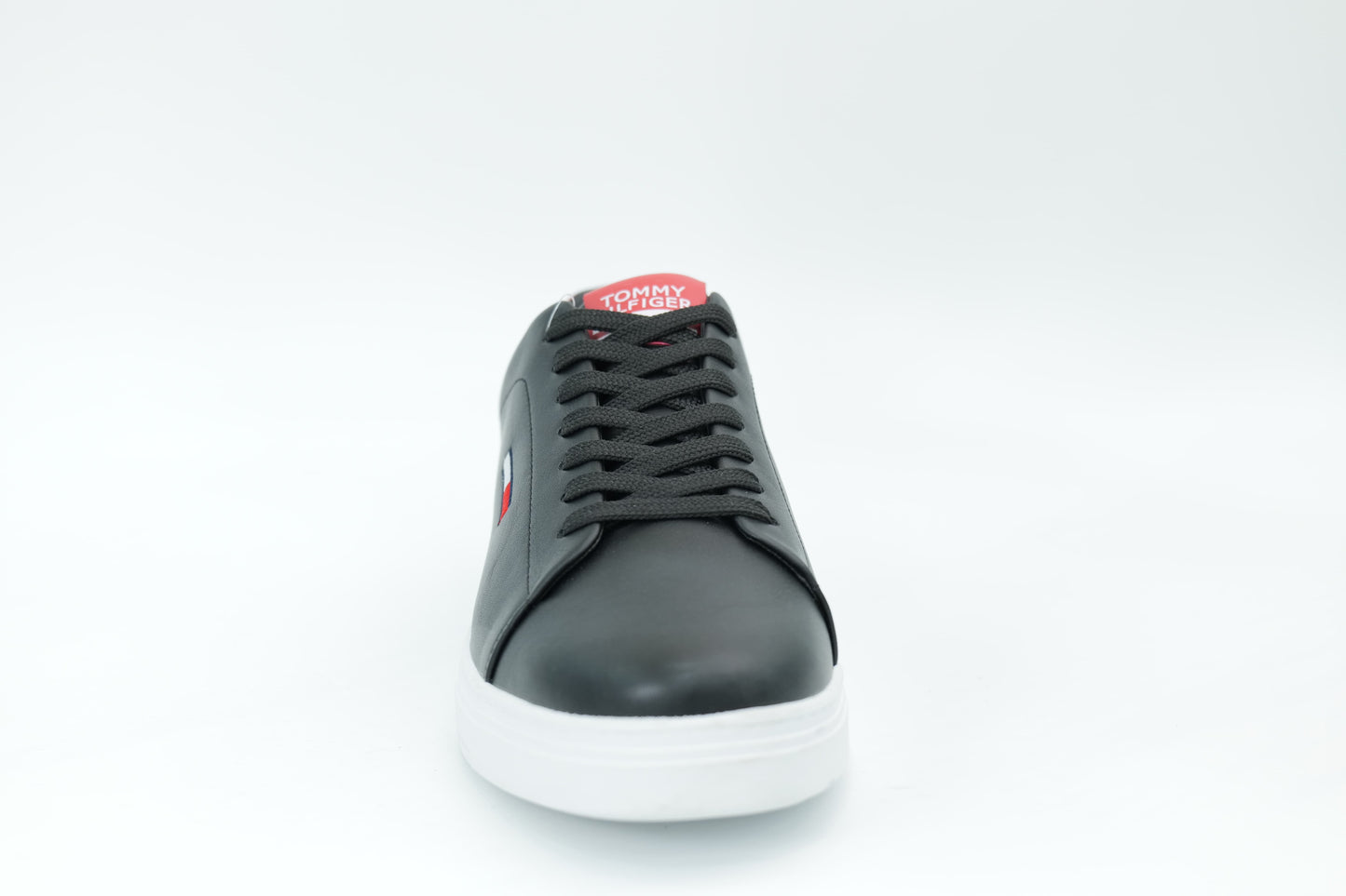 Casual sneakers