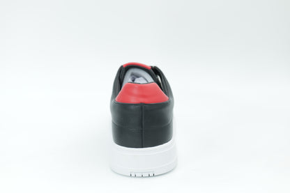 Casual sneakers