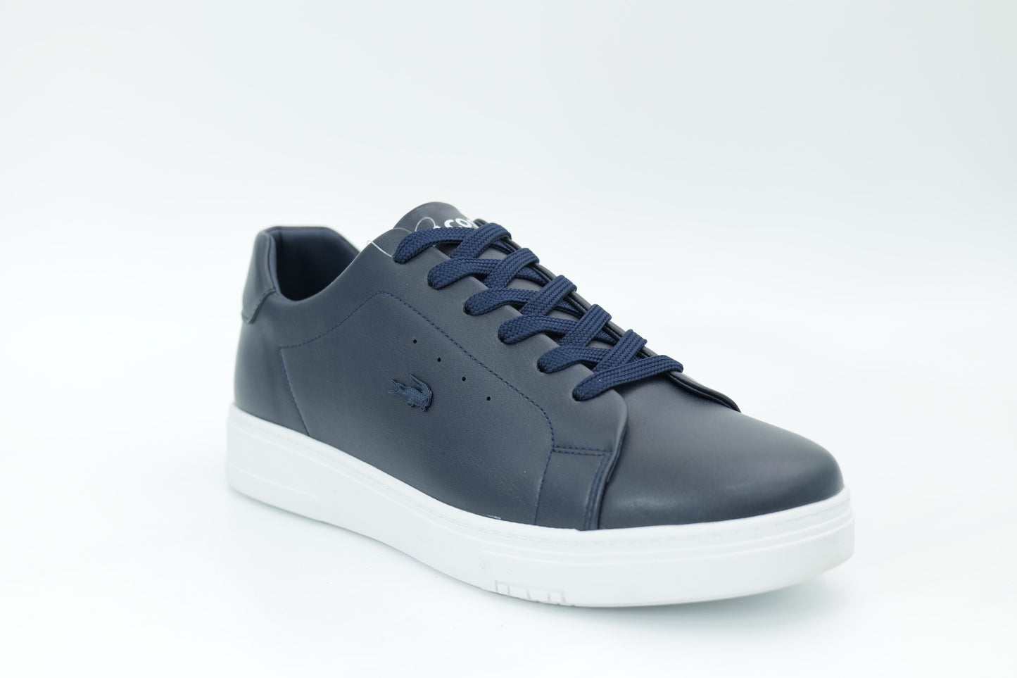 Casual sneakers