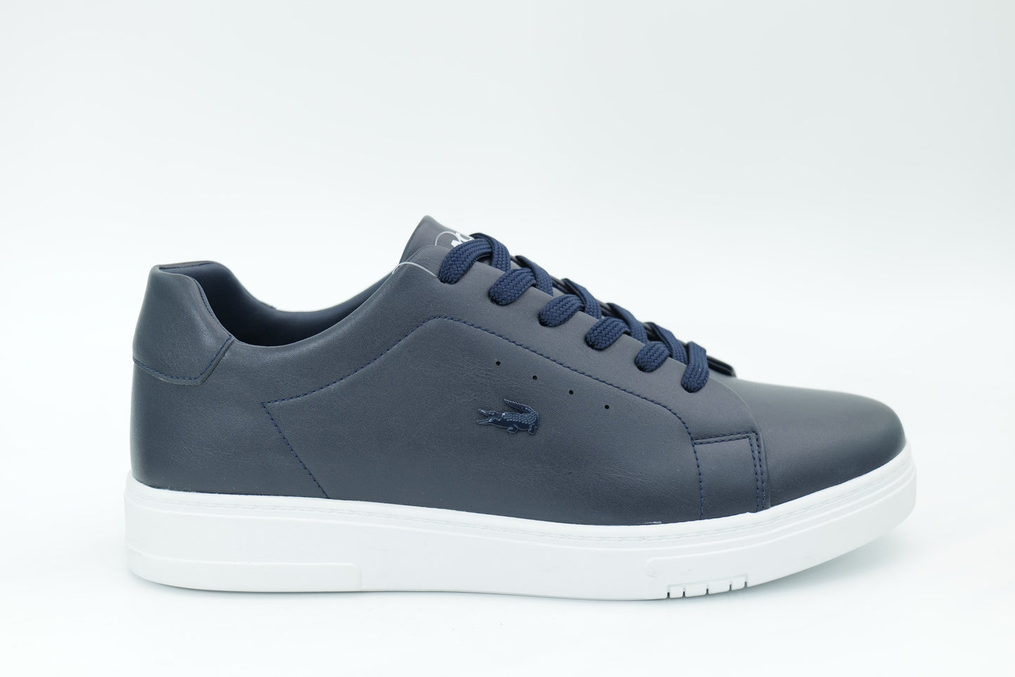 Casual sneakers