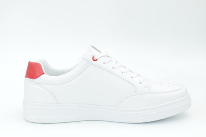 Casual sneakers