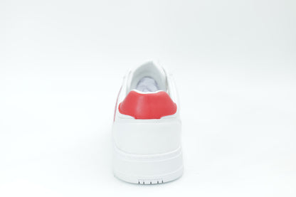 Casual sneakers