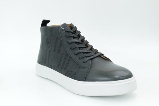 Casual sneakers
