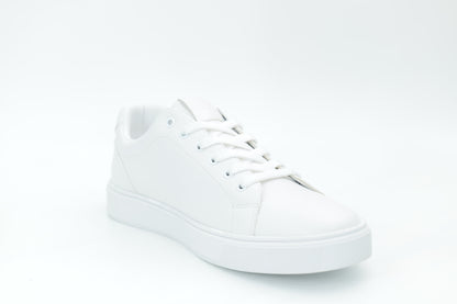 Casual sneakers