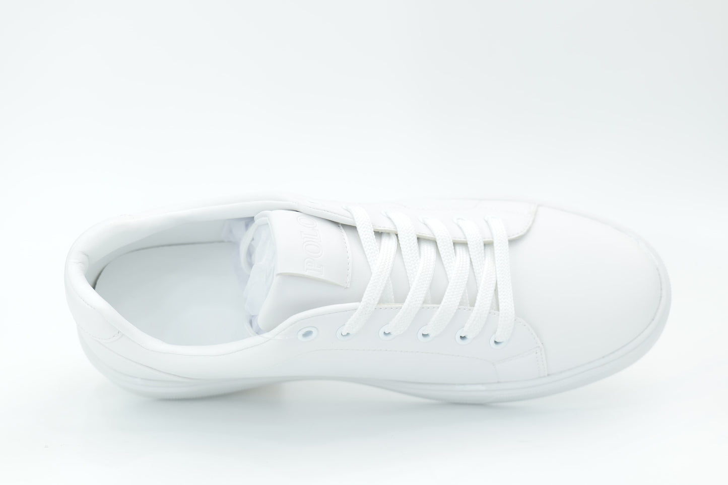Casual sneakers