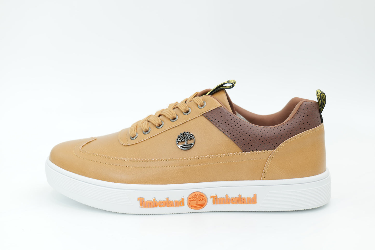 Casual sneakers