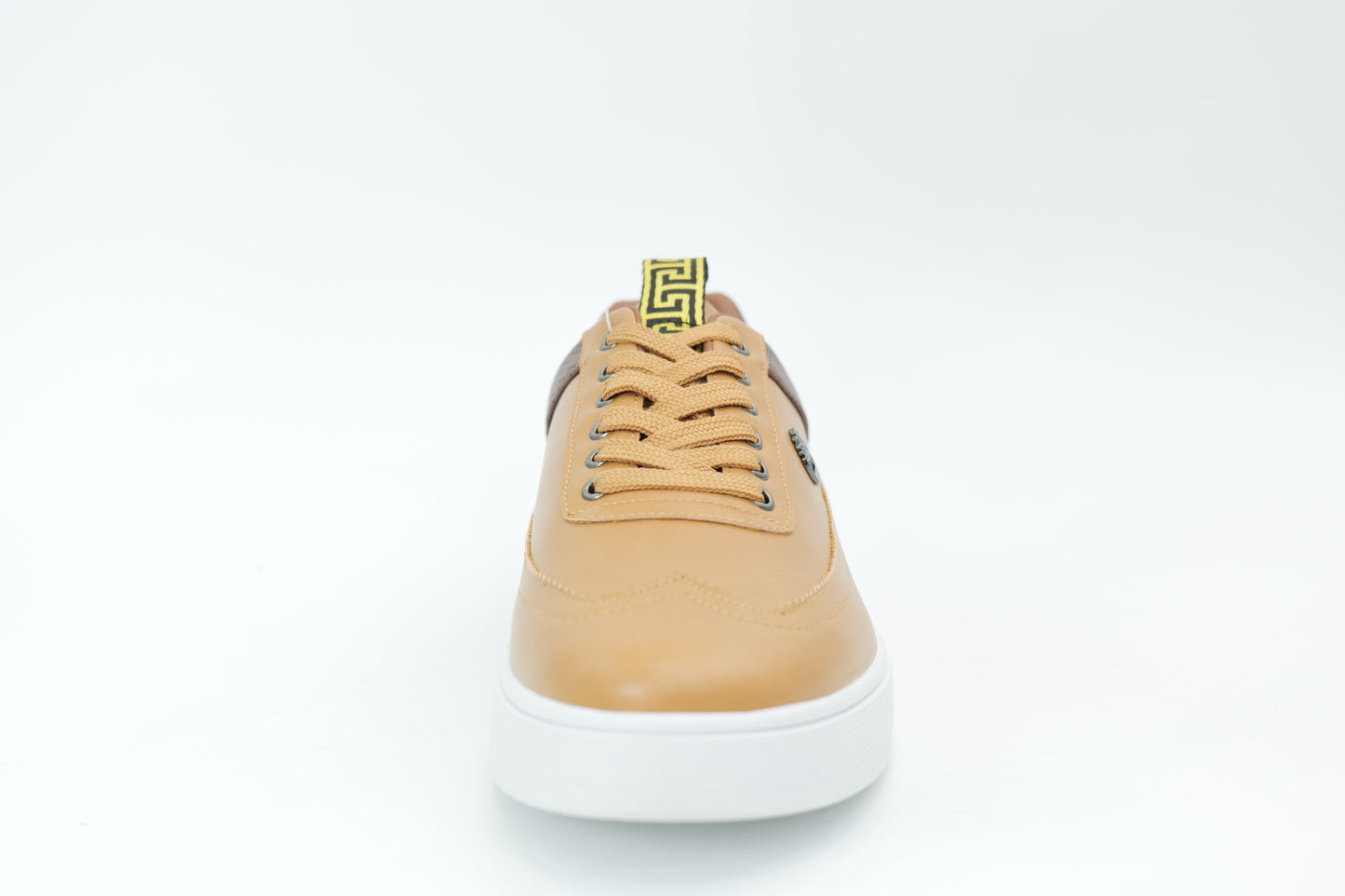 Casual sneakers