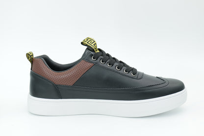 Casual sneakers