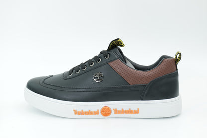Casual sneakers