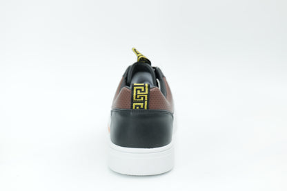 Casual sneakers