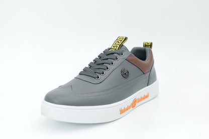 Casual sneakers