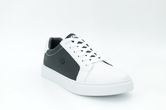 Casual sneakers