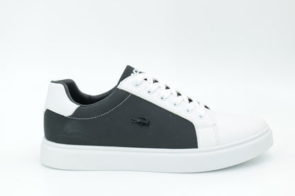 Casual sneakers