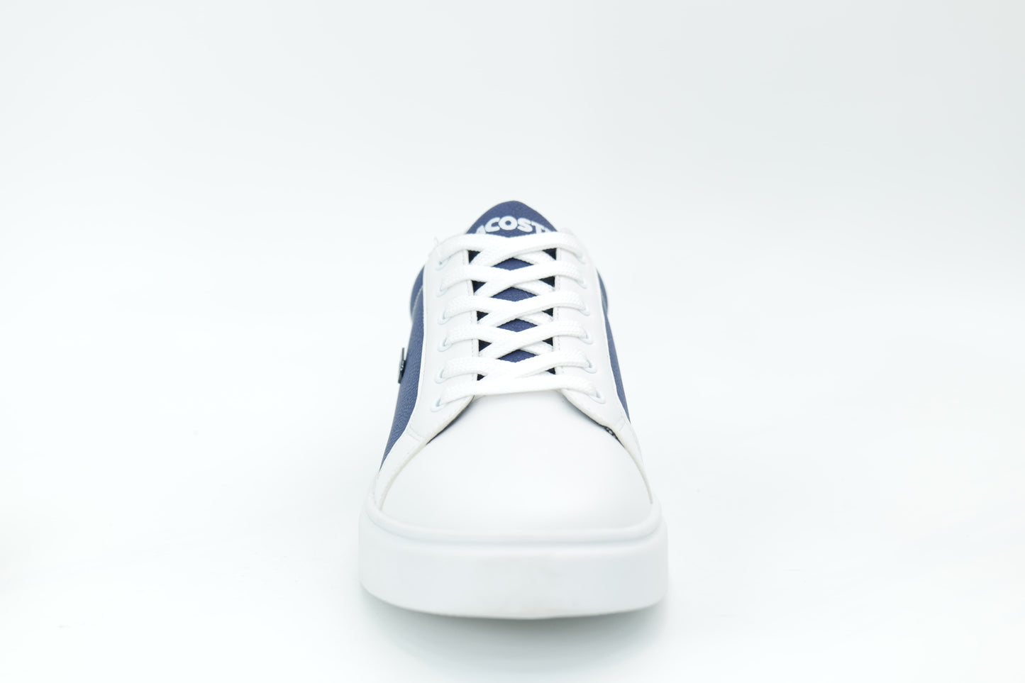 Casual sneakers