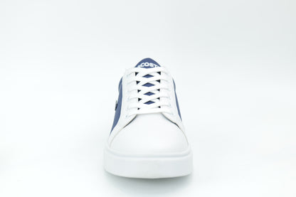 Casual sneakers