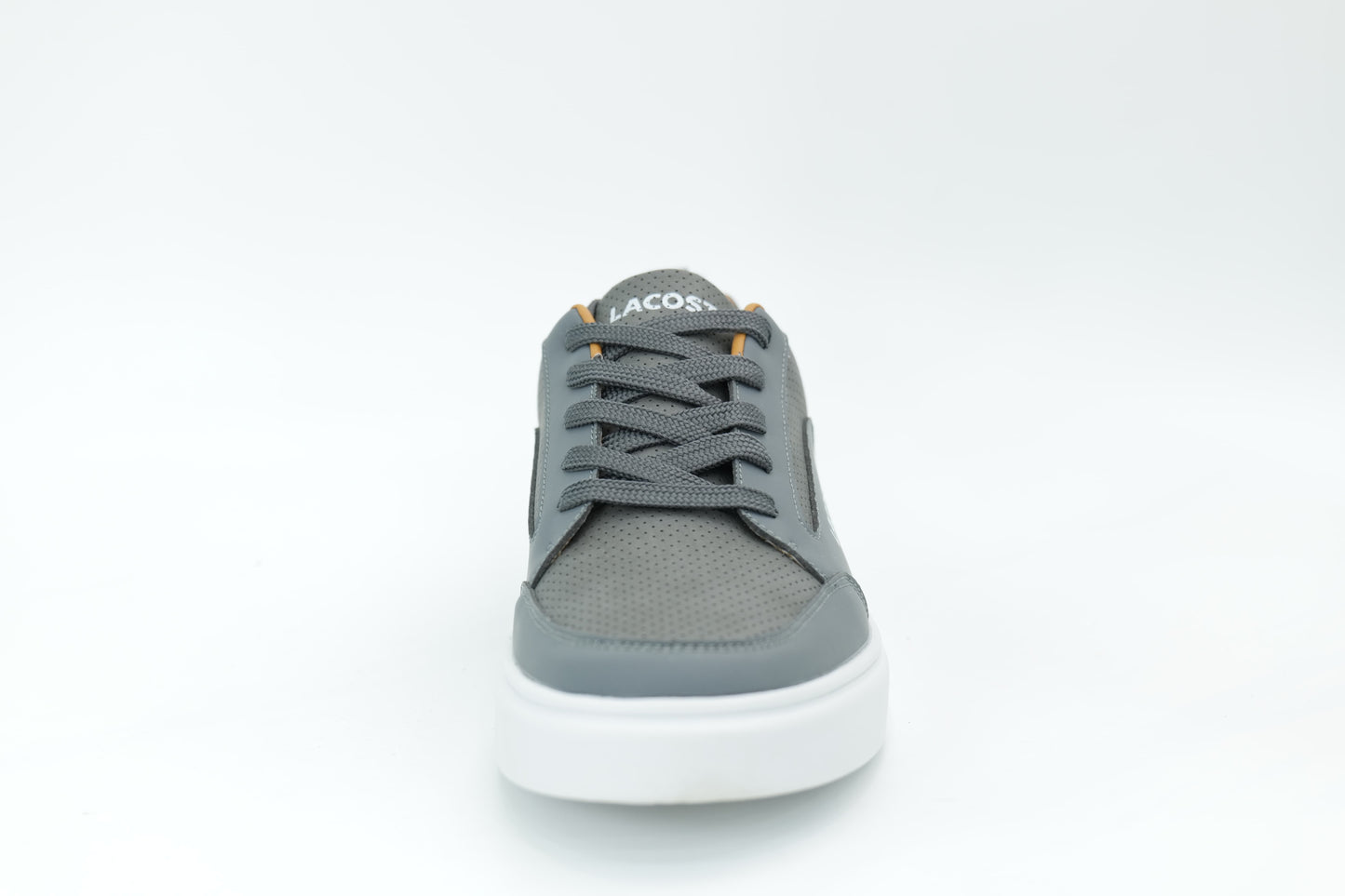 Casual sneakers