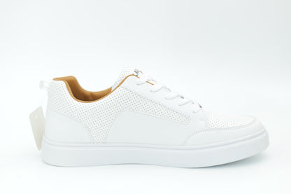 Casual sneakers