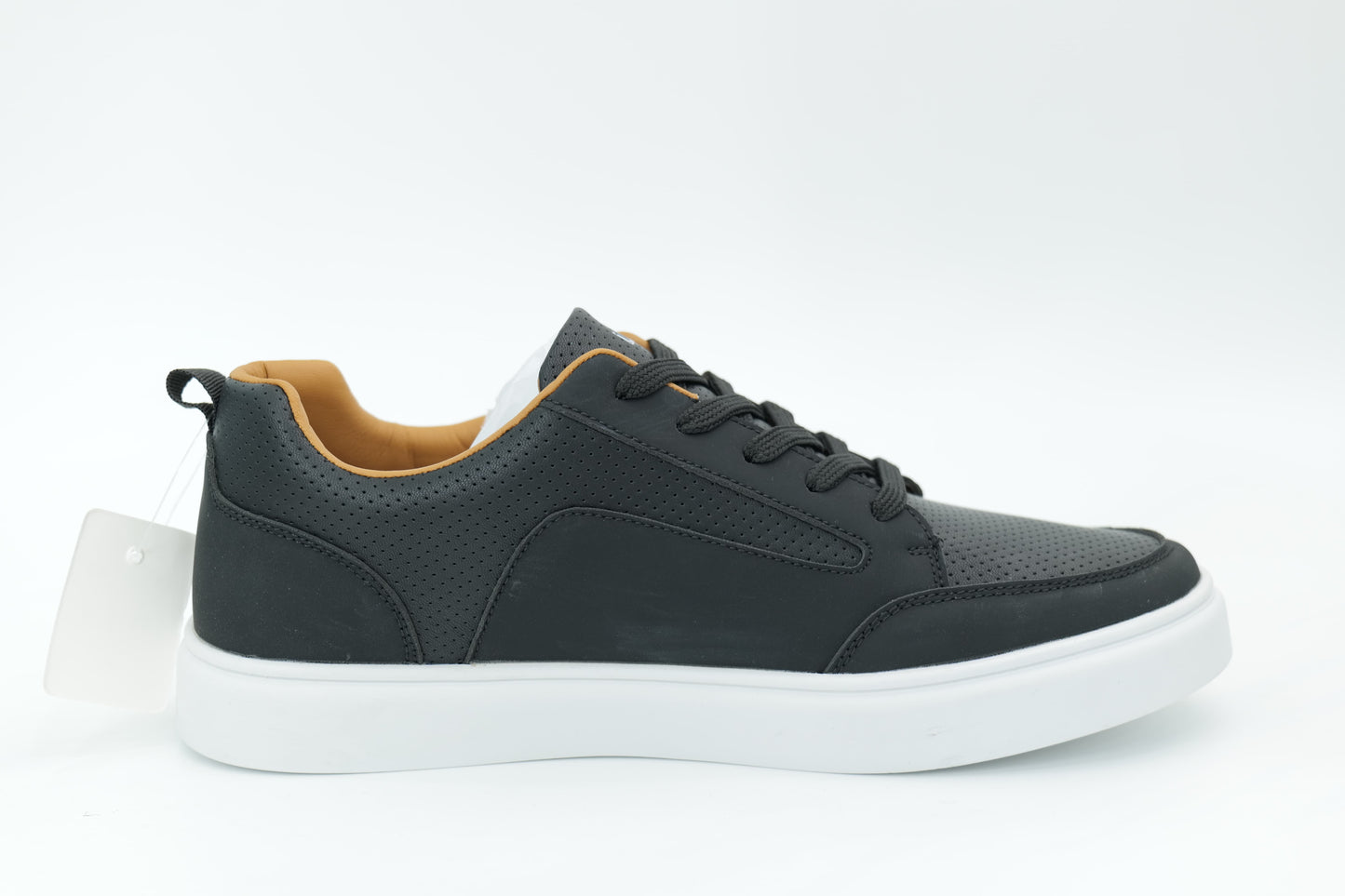 Casual sneakers