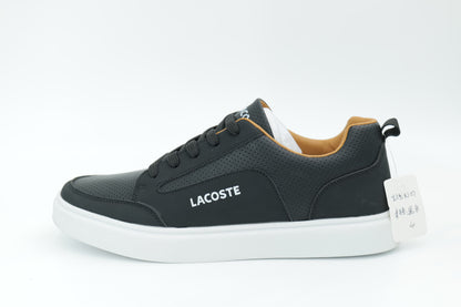 Casual sneakers
