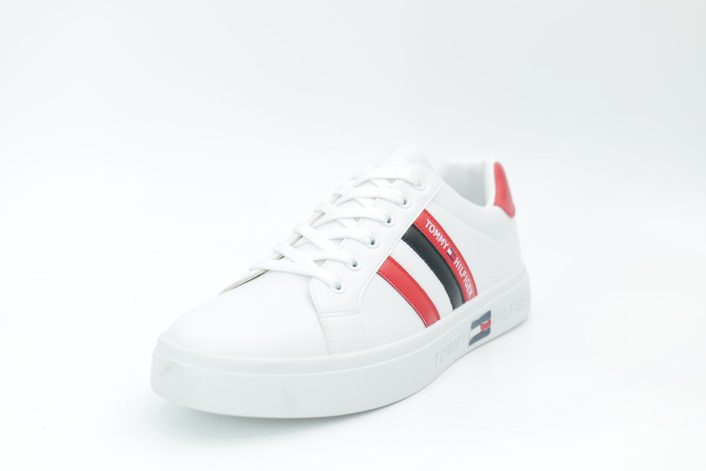 Casual sneakers