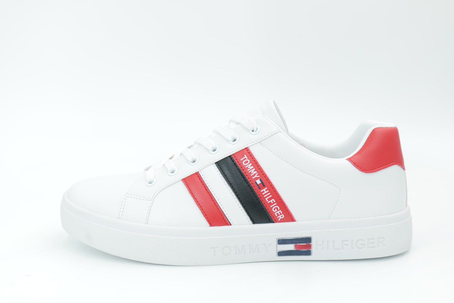 Casual sneakers