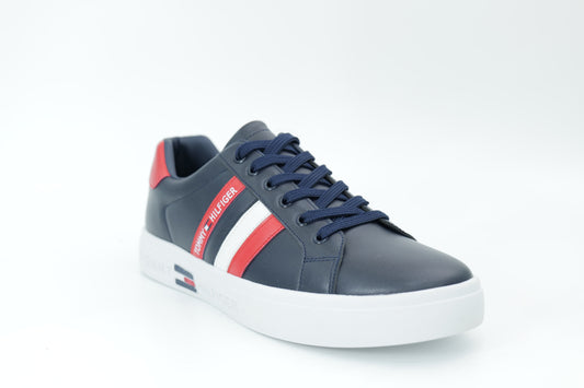 Casual sneakers