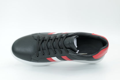 Casual sneakers