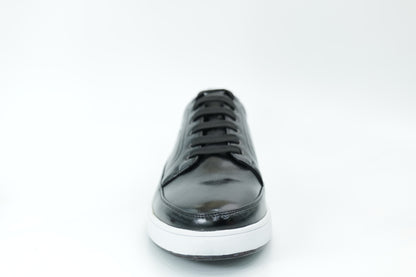 Casual sneakers