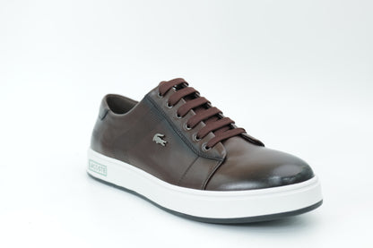 Casual sneakers
