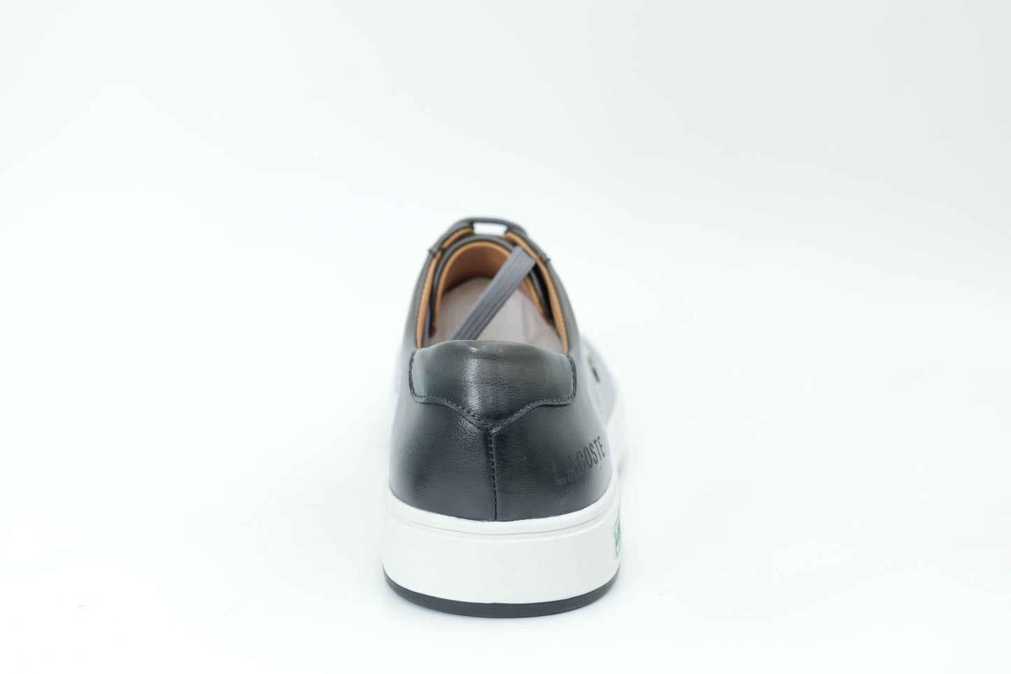 Casual sneakers
