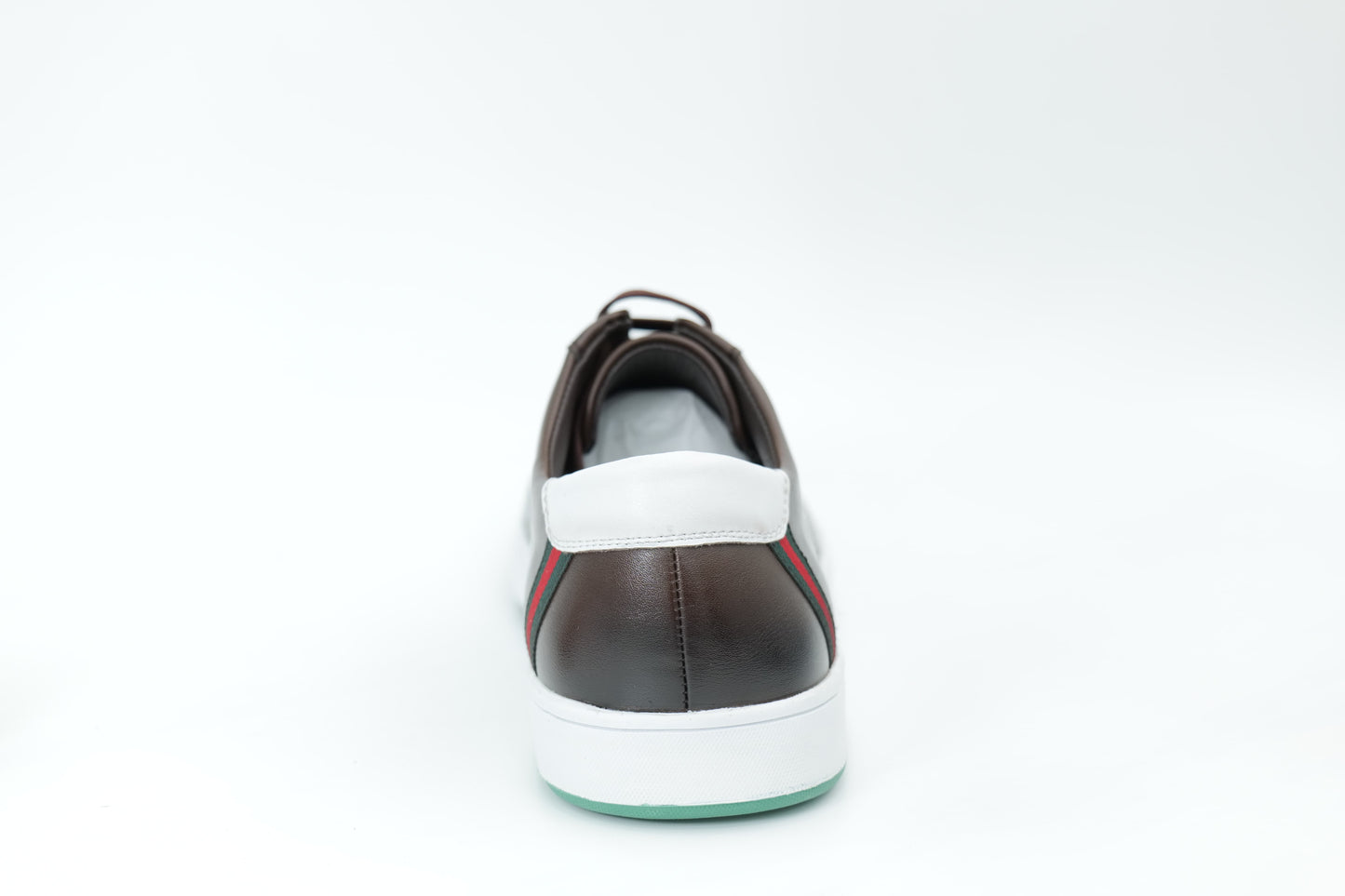 Casual sneakers