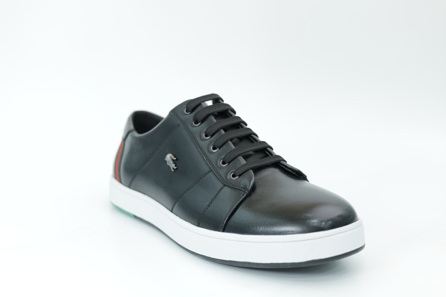 Casual sneakers