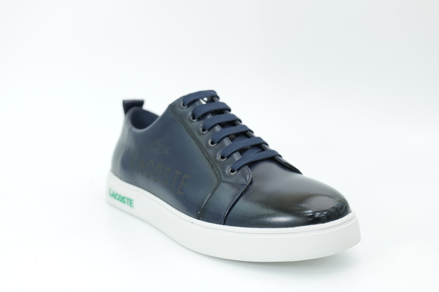 Casual sneakers