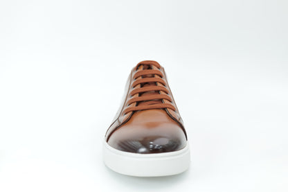 Casual sneakers