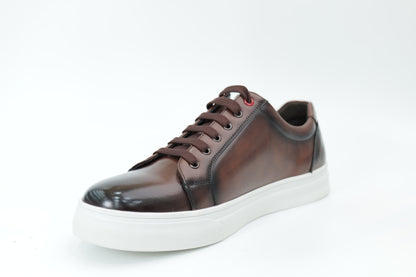Casual sneakers