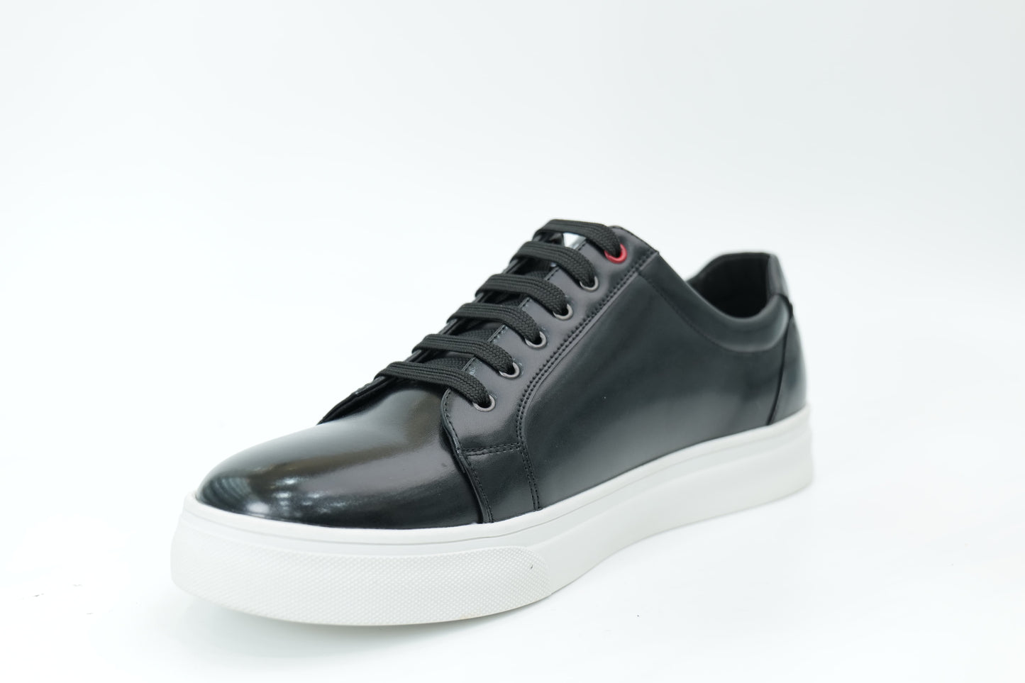 Casual sneakers
