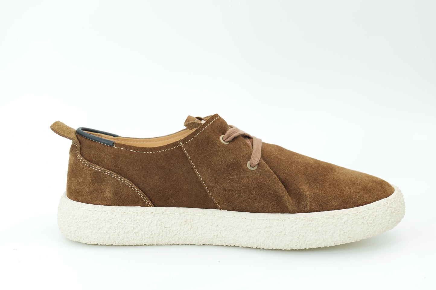 Casual sneakers