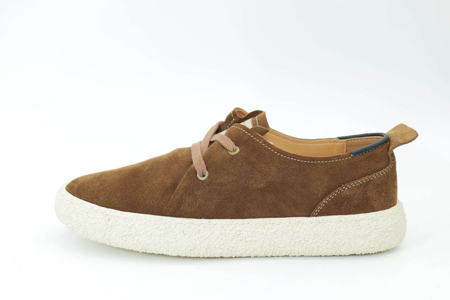 Casual sneakers