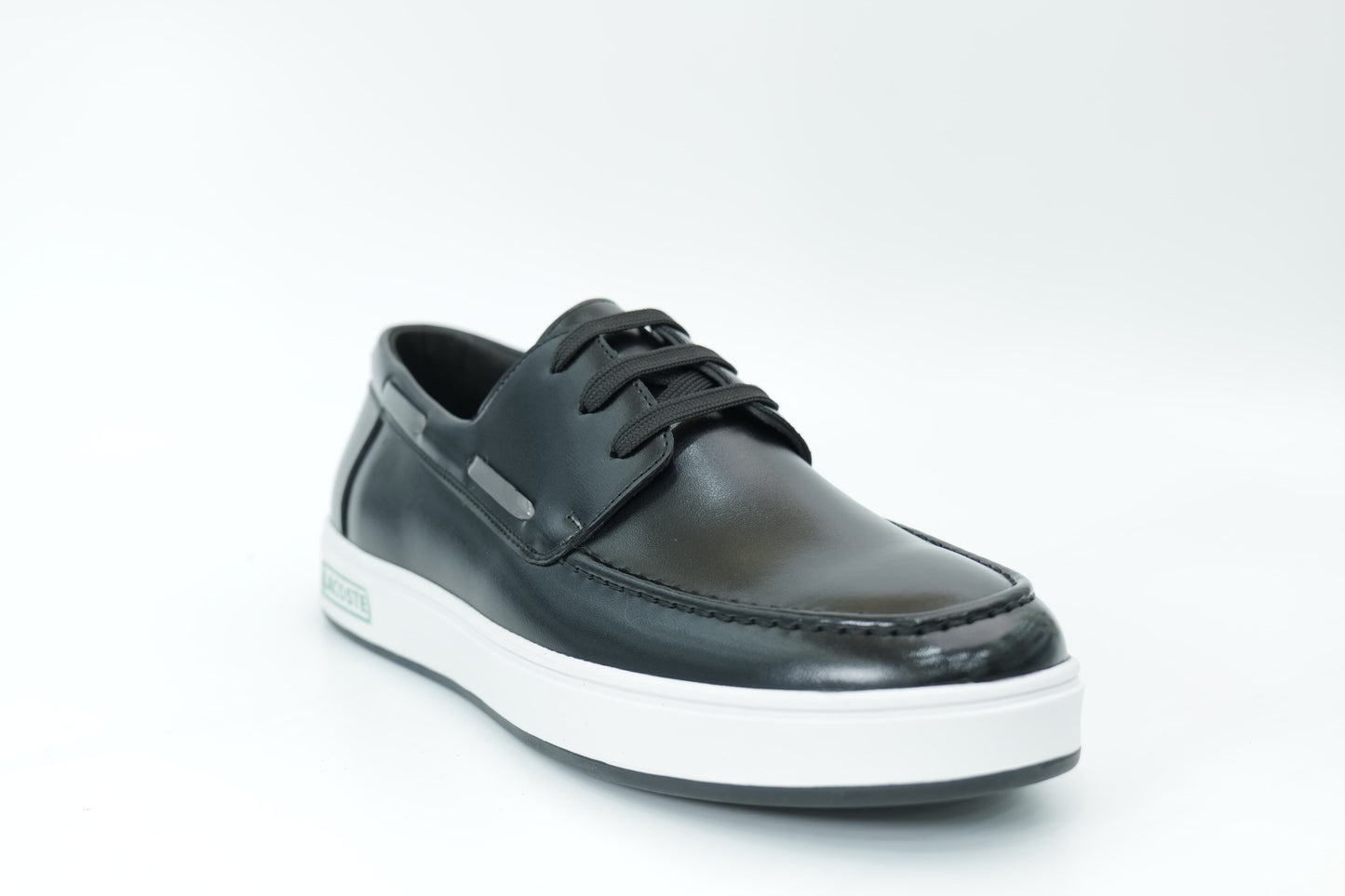 Casual sneakers