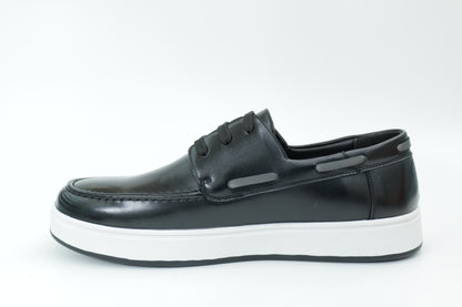 Casual sneakers