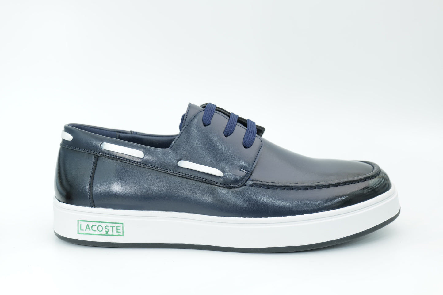 Casual sneakers