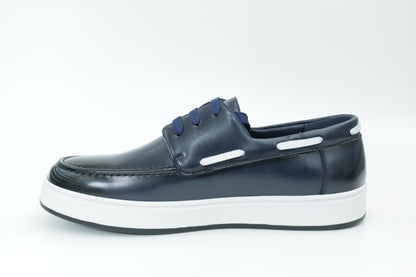 Casual sneakers