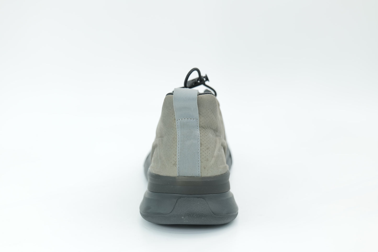 Casual shoes