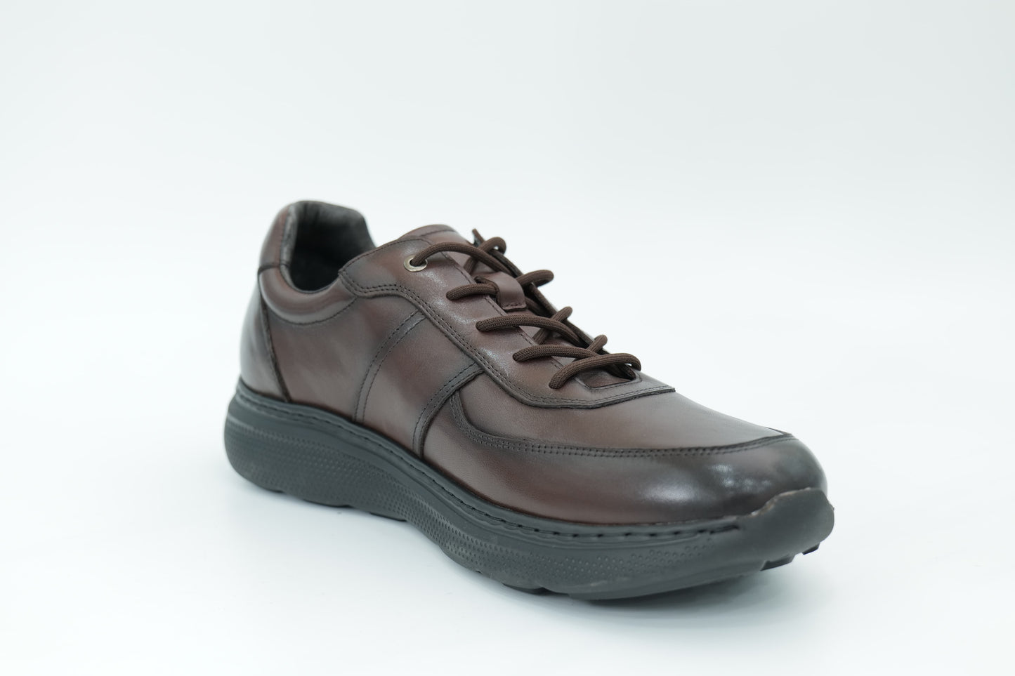 Casual shoes