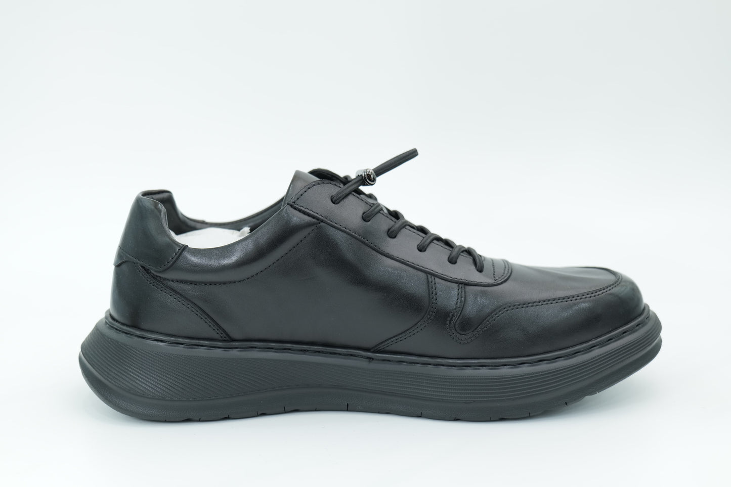 Casual shoes