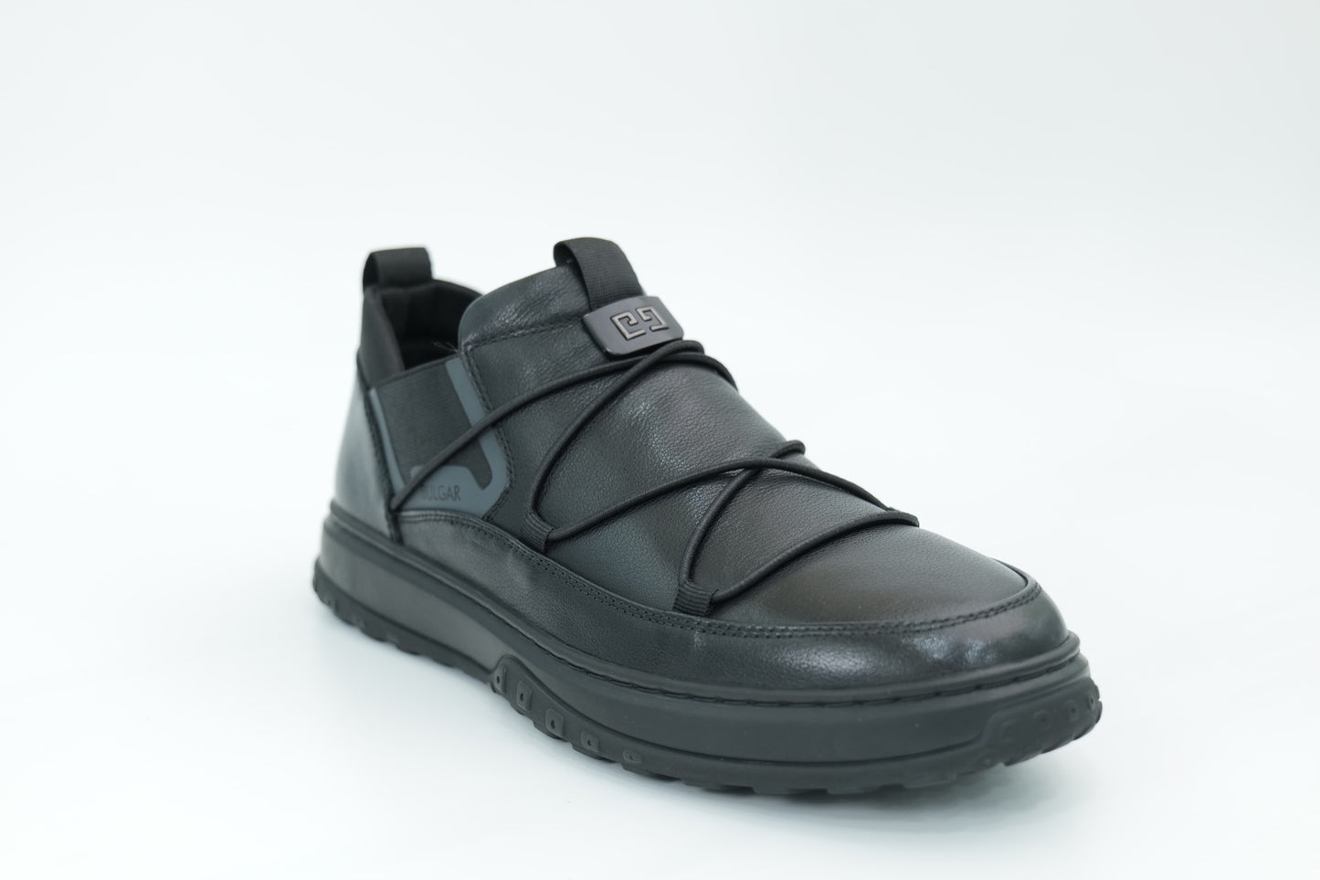 Casual shoes