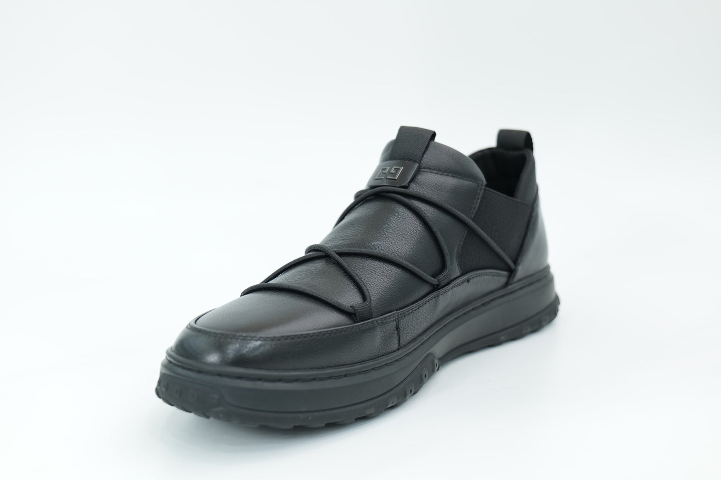 Casual shoes